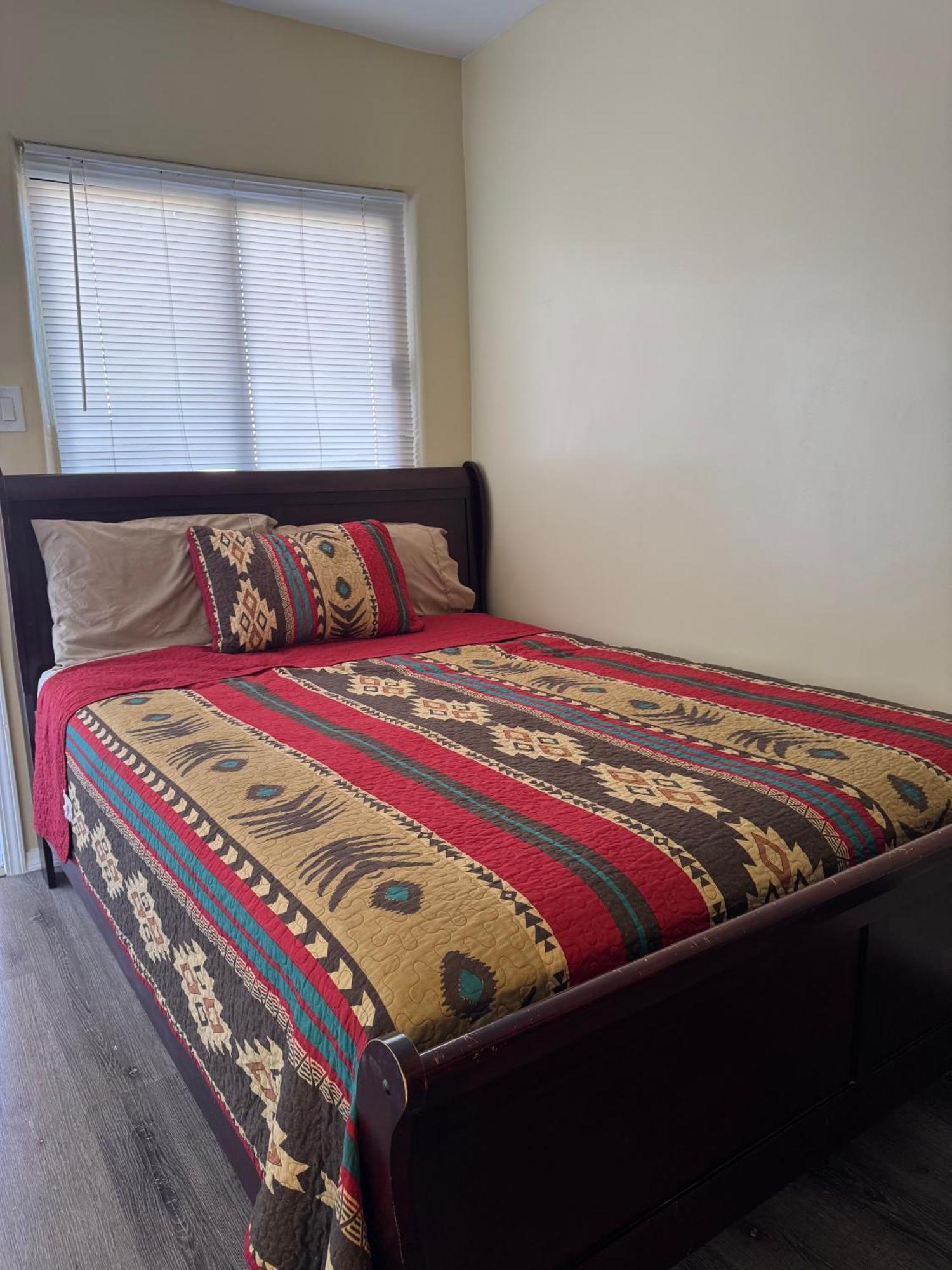 Apache Motel 2*
